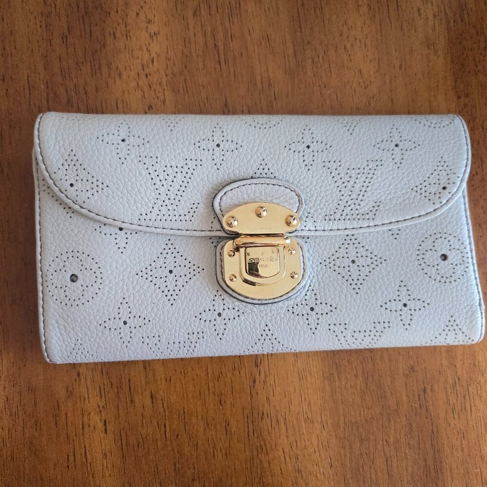 AUTHITIC   LOUIS VUITTON WALLET